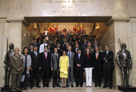 El ministro de Defensa, ha inaugurado hoy en el Centro de Estudios Superiores de la Defensa Nacional, el XIII Curso de Altos Estudidos Estratégicos para Oficiales Iberoamericanos