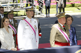 Los Reyes presiden el homenaje a los que dieron su vida por España