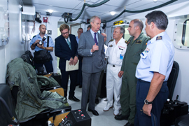 Morenés ha podido conocer de primera mano el laboratorio de altitud en el que se encuentra la nueva cámara de baja presión