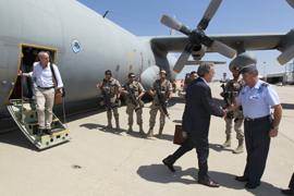 Llega a España el avión del Ejército del Aire con 28 personas