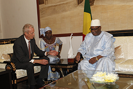 Morenés reunido con el presidente de Mali, Ibrahim Boubakar Keïta