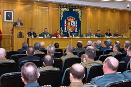 Morenés clausura el XVI curso para el ascenso a oficial general