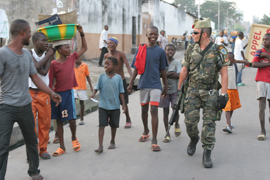 El contingente español desplegado en Kinshasa, bajo mandato de la Unión Europea en la República Democrática del Congo (MONUC), ha concluido hoy su misión