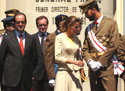 Sus Altezas Reales los Príncipes de Asturias, don Felipe, doña Letizia y el Ministro de Defensa, D. José Bono .