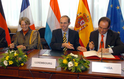 BONO MUESTRA CON SATISFACCIÓN LAS CONTRIBUCIONES ESPAÑOLAS A LA DEFENSA EUROPEA