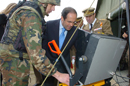 El ministro de Defensa; José Bono, durante la visita a la Academia de Ingenieros y al Centro Internacional de Desminado situados en Hoyo de Manzanares