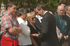 El ministro, José Antonio Alonso, saludó a todos los familiares presentes en el homenaje celebrado en el patio central del Ministerio de Defensa