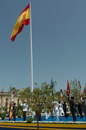 Soldados, Marineros Guardia Civil y Familiares de las Víctimas del accidente del helicoptero de Afganistan, portan la Bandera para su izado