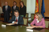 La subsecretaria de  Defensa, María Victoria San José y el secretario de Estado de Seguridad,  Antonio Camacho, han firmado hoy un convenio en el Ministerio de Defensa