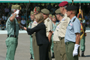 Carme Chacón, ministra de Defensa en la imposición de condecoraciones durante la celebración del 88 aniversario de a Legión