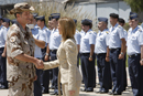 Carme Chac&oacute;n, ministra de Defensa recibe al contingente Sirius de la operaci&oacute;n EUFOR Chad/RCA en la Base A&eacute;rea de Getafe