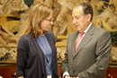 Carme Chac&oacute;n con Felix Sanz, director del CNI