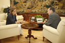 Carme Chac&oacute;n con Felix Sanz, director del CNI