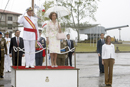 SS.MM. Los Reyes reciben honores en la Escuela Naval Militar