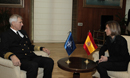 La Ministra de Defensa recibe al almirante Samuel Locklear, comandante de la Fuerza Conjunta Aliada de Nápoles y comandante de las Fuerzas Navales de Estados Unidos en Europa