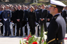 El presidente del Gobierno, José Luis Rodríguez Zapatero, y la ministra de Defensa, Carme Chacón, asisten al funeral