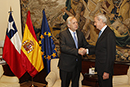Pedro Morenés recibe a su homólogo chileno Jorge Burgos Varela