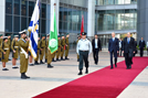 El ministro de defensa se reúne con su homólogo israelí en Tel Aviv