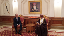 El ministro de Defensa. con el vice primer ministro de Omán, Su Alteza Sayyid Fahd bin Mahmoud Al Said