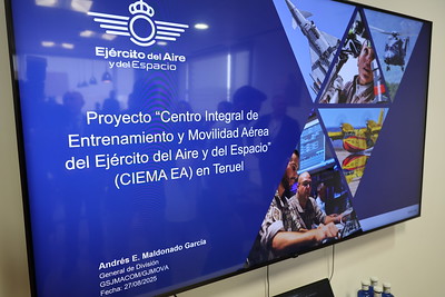 Defensa invertirá 42 millones para un nuevo proyecto en el aeropuerto de Teruel