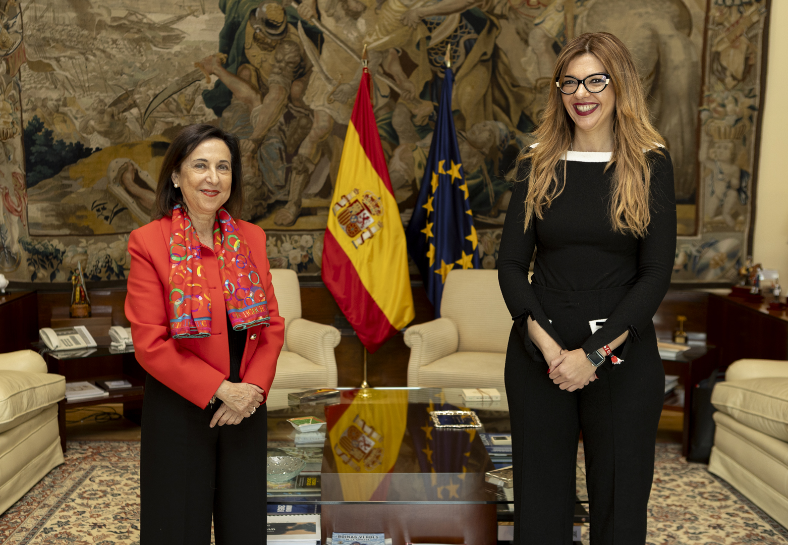 Encuentro de la Ministra de Defensa con la Delegada del Gobierno en Melilla