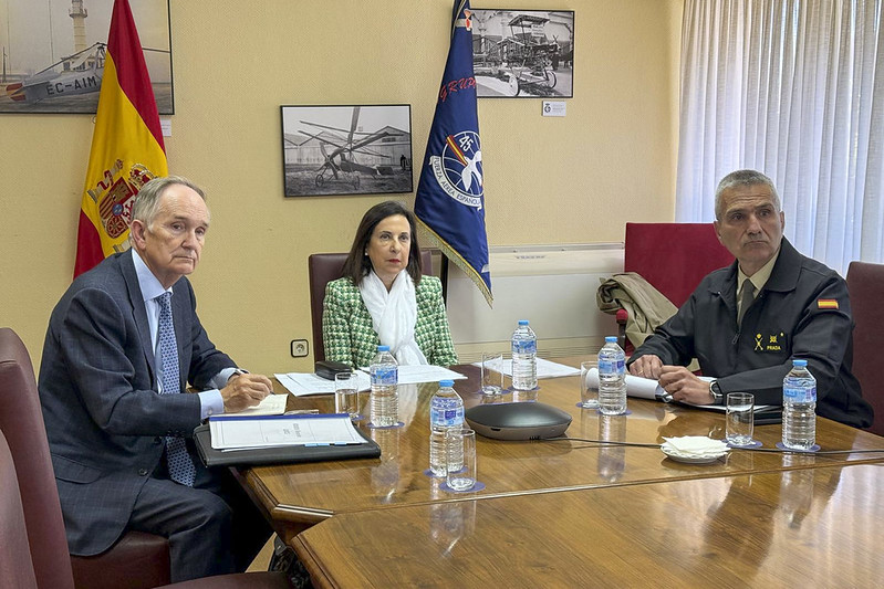 Participa por videoconferencia en la reunión, a nivel ministerial, del Grupo de Contacto para la Defensa de Ucrania (Ukraine Defense Contact Group), conocida como 'formato Ramstein'. Base Aérea de Torrejón.