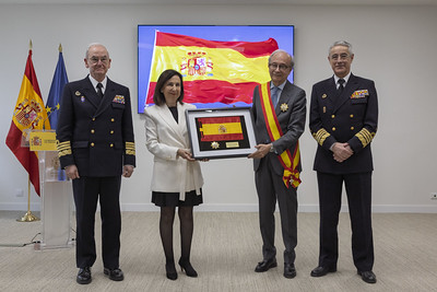 El magistrado José Alberto Fernández Rodera, condecorado con la Gran Cruz del Mérito Naval por su valiosa contribución a l...