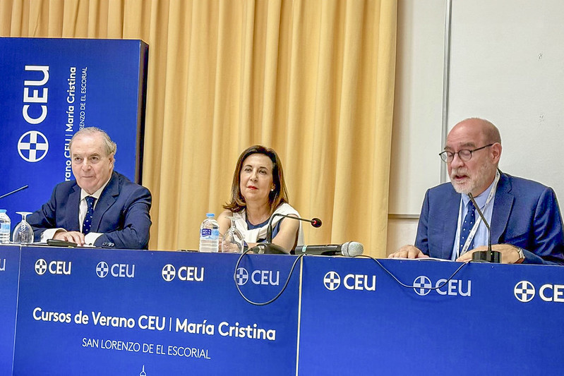 Margarita Robles pone en valor el papel de las Fuerzas Armadas españolas donde se las requiere