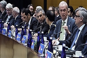 El Ministro de Defensa junto al Secretario de Estado de Exteriores