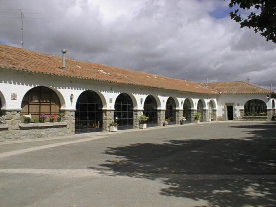 Cochera de Enganches