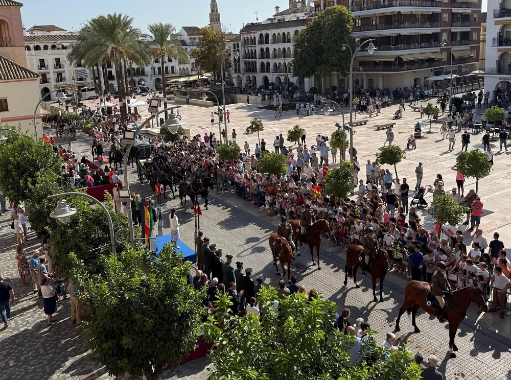 Desfile por las calles de Écija