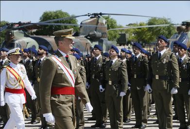 El Rey preside los actos de las unidades de helicópteros del Ejército de Tierra.