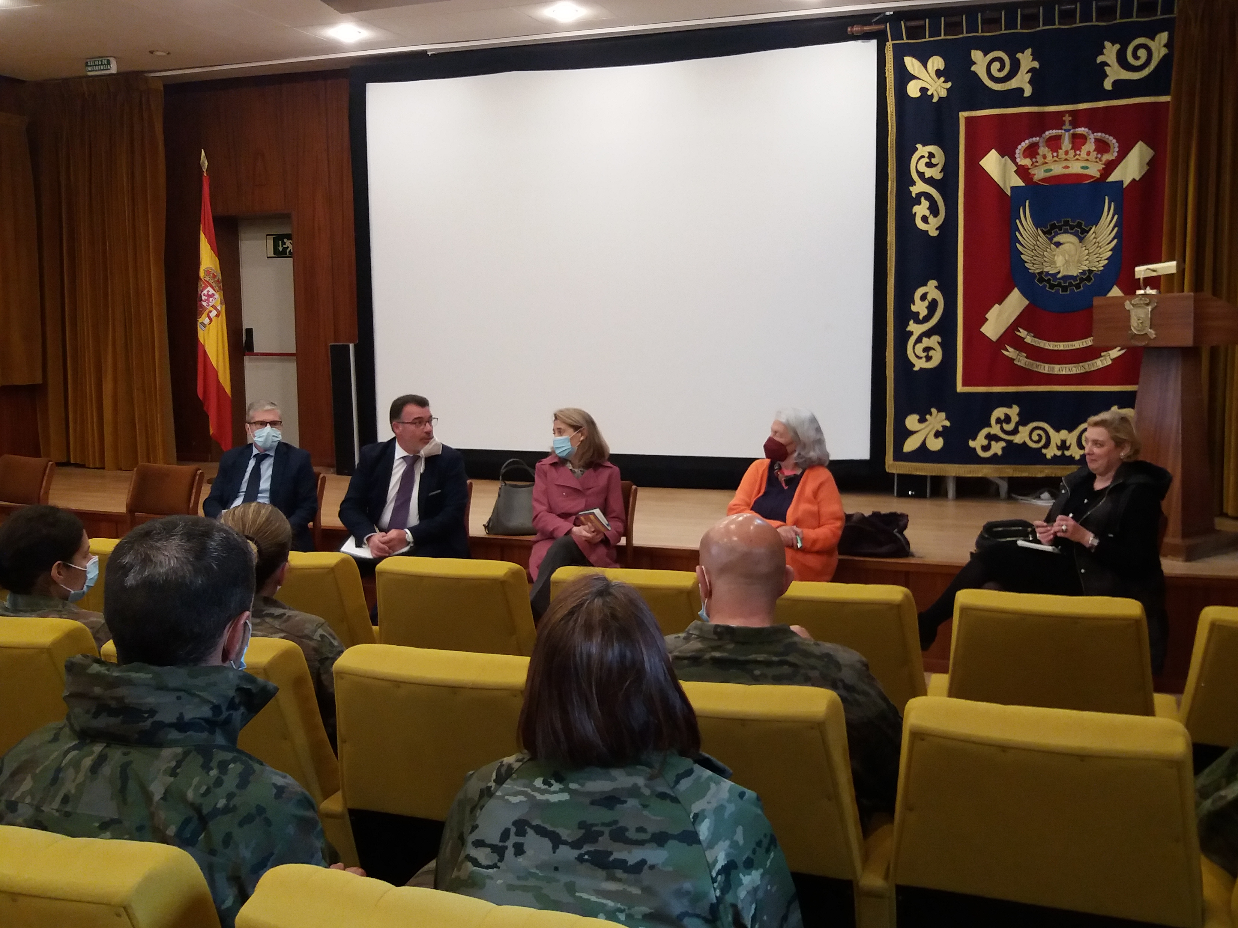 Visita a la Base “Coronel Maté” sede del Cuartel General de las Fuerzas Aeromóviles del Ejército de Tierra (FAMET)