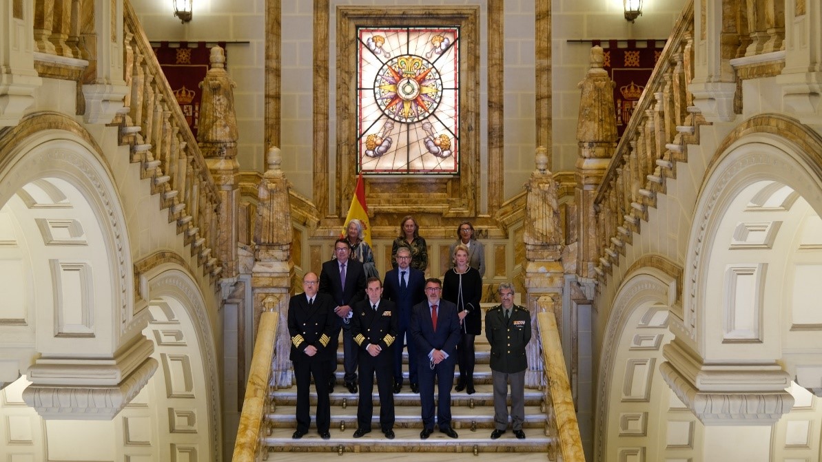 Visitas institucionales de presentación del nuevo Observatorio de la vida militar. Visita al AJEMA