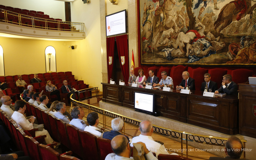 Presentación en el CESEDEN del documento Memoria-Informe 2014