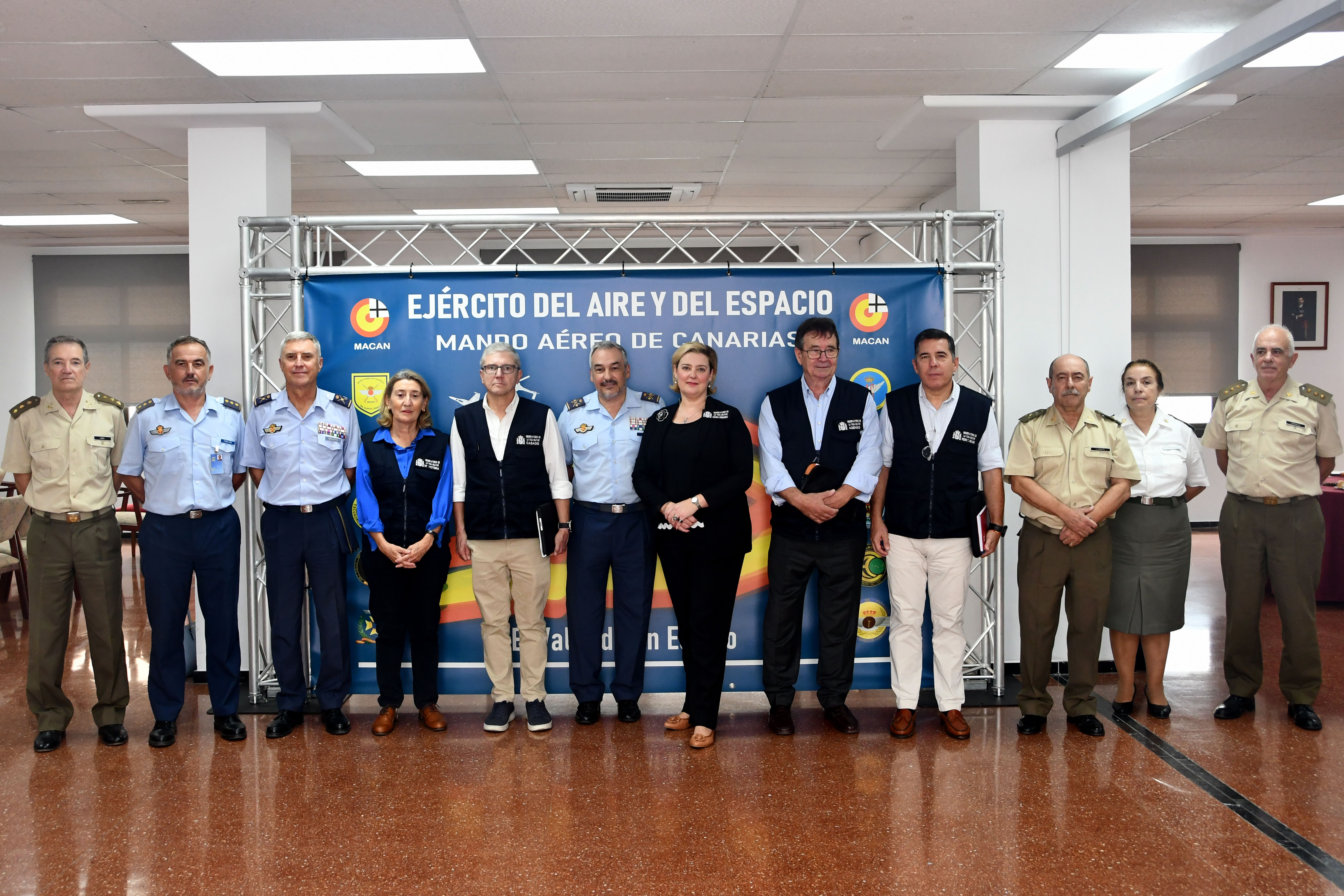 Visita a la Agrupación del Cuartel General del Mando Aéreo de Canarias