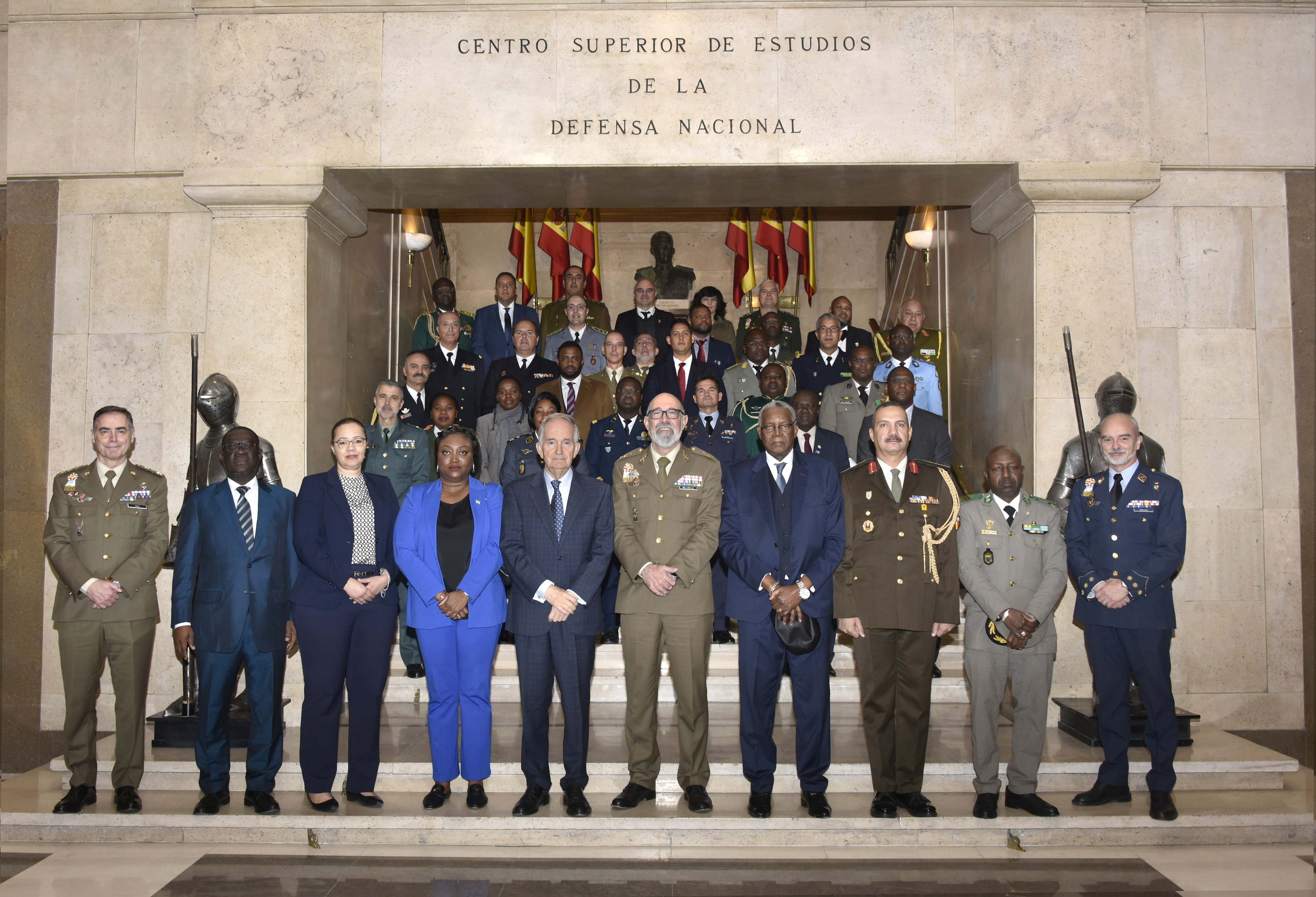Clausura del III Curso Internacional de Altos Estudios de la Defensa (CIAED) para Oficiales Superiores de países de África