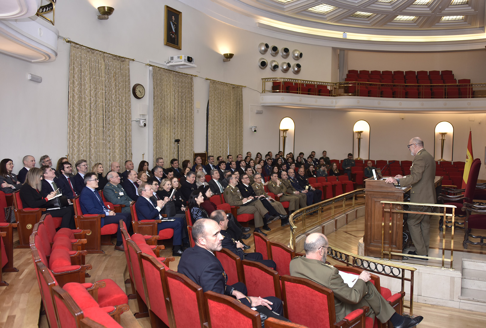  LIV Curso de Defensa Nacional y del XIV Curso de Defensa Nacional para Jóvenes