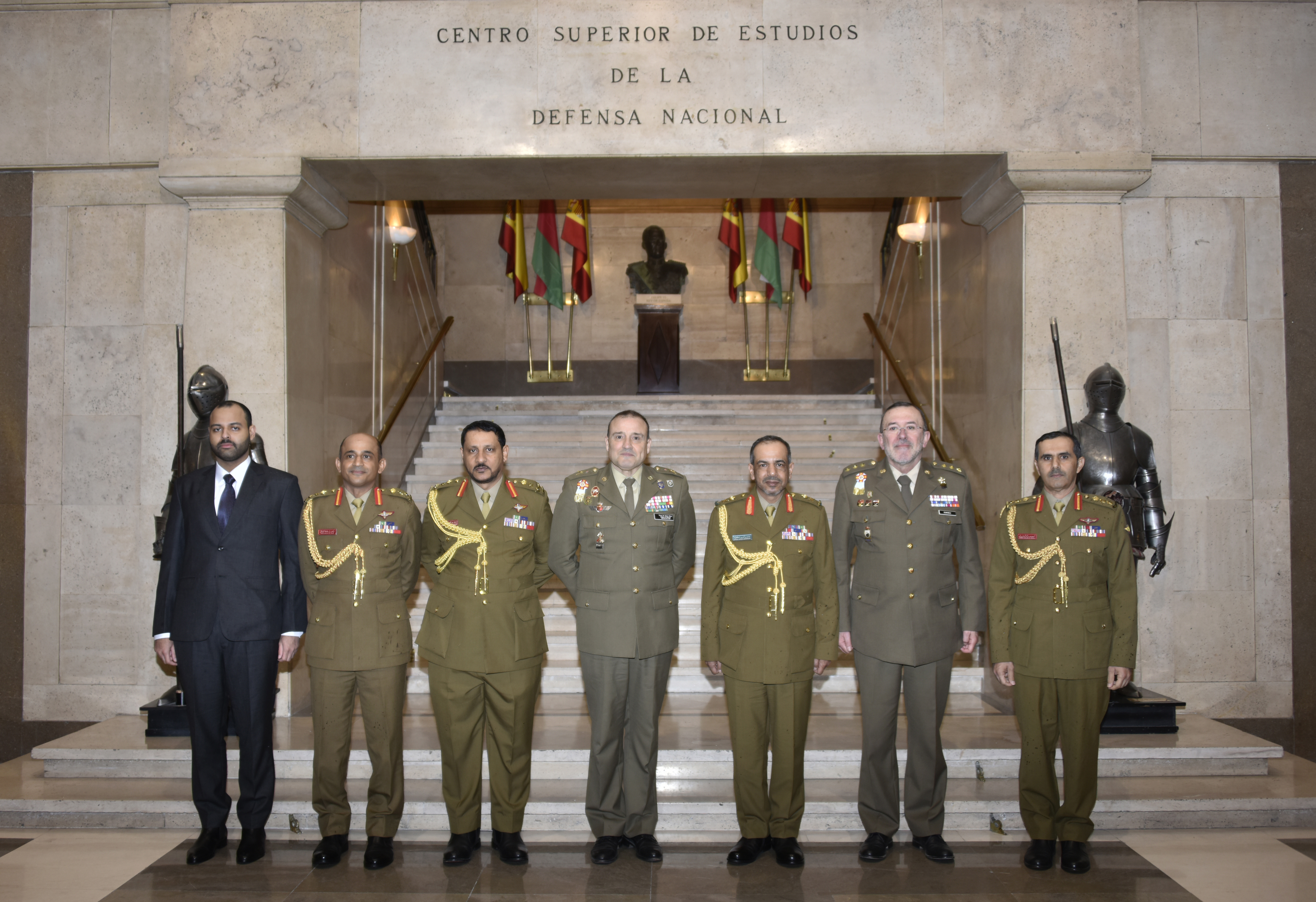 Visita de una delegación de la Academia de Estudios Estratégicos del Sultanato de Omán
