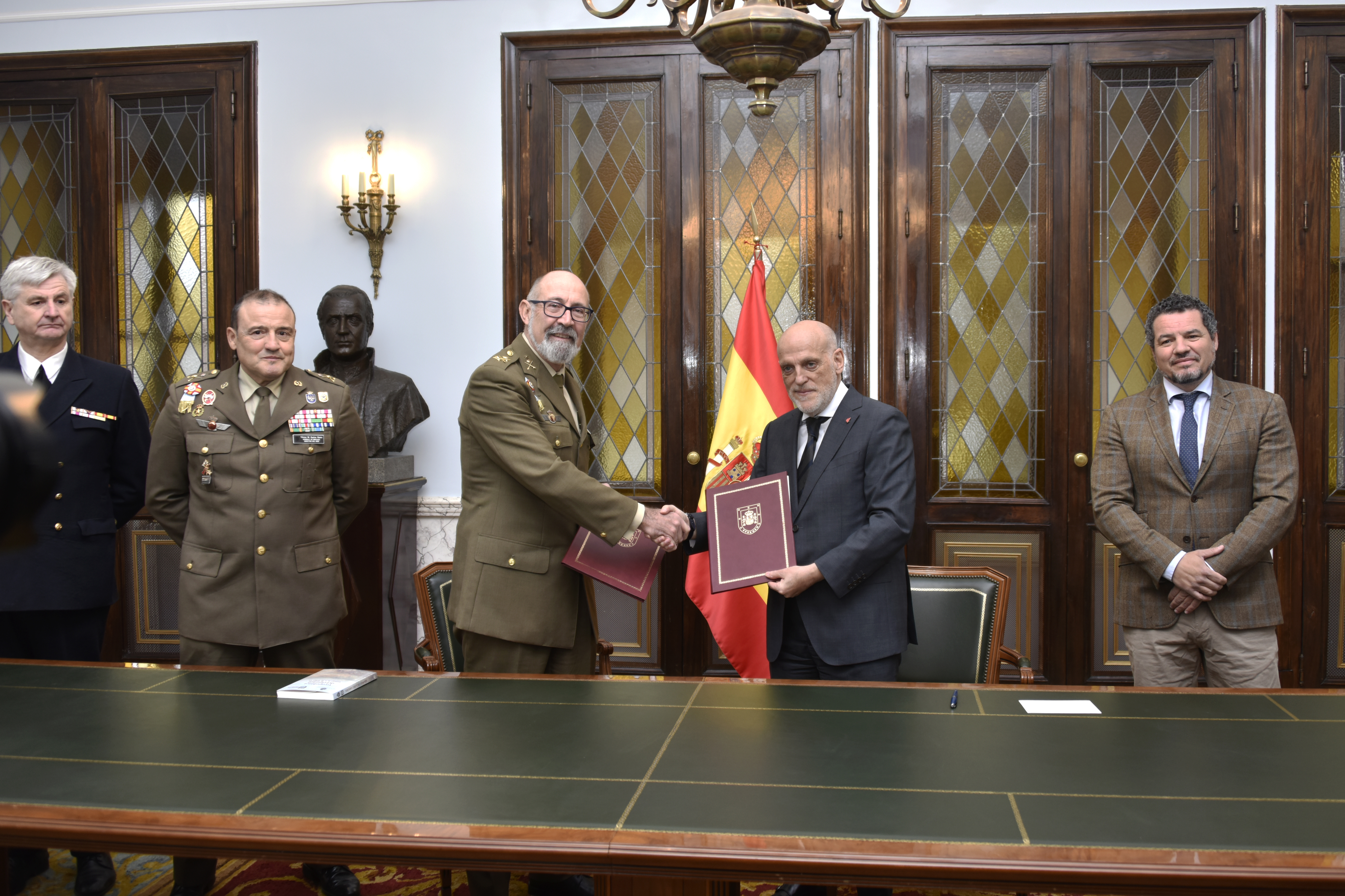 LALIGA y CESEDEN firman un acuerdo para impulsar el deporte como herramienta de diplomacia y soft power