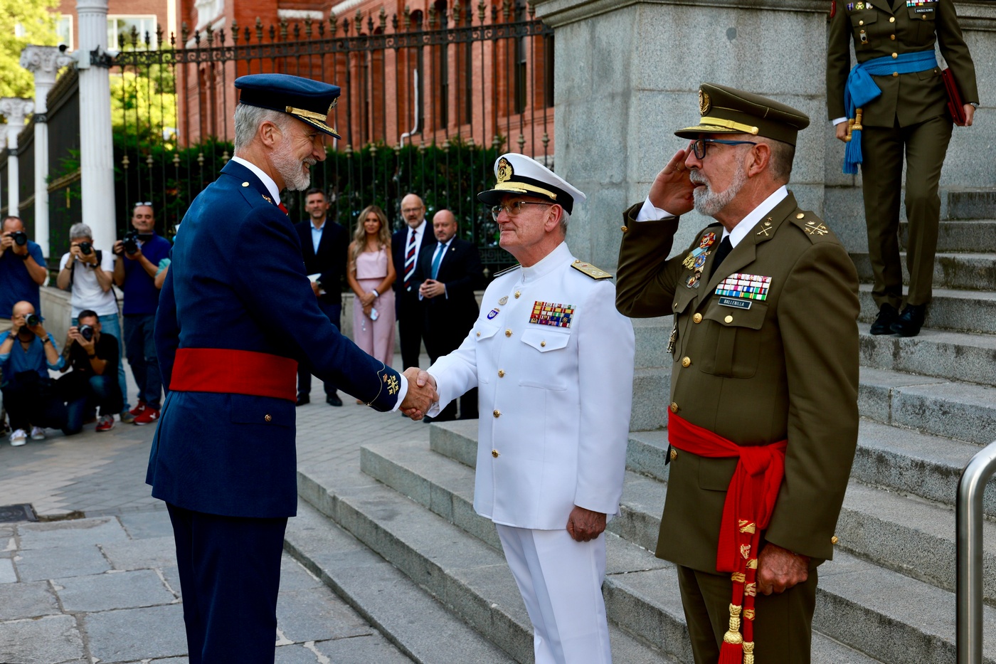 Llegada de Su Majestad el Rey al Centro Superior de Estudios de la Defensa Nacional