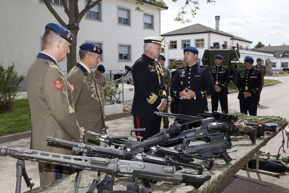 El COMGEIM durante la visita a la Cïa. 'Mar Océano'