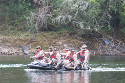 Ejercicio de boga de la Compañía 'Mar Océano' en el río Sil