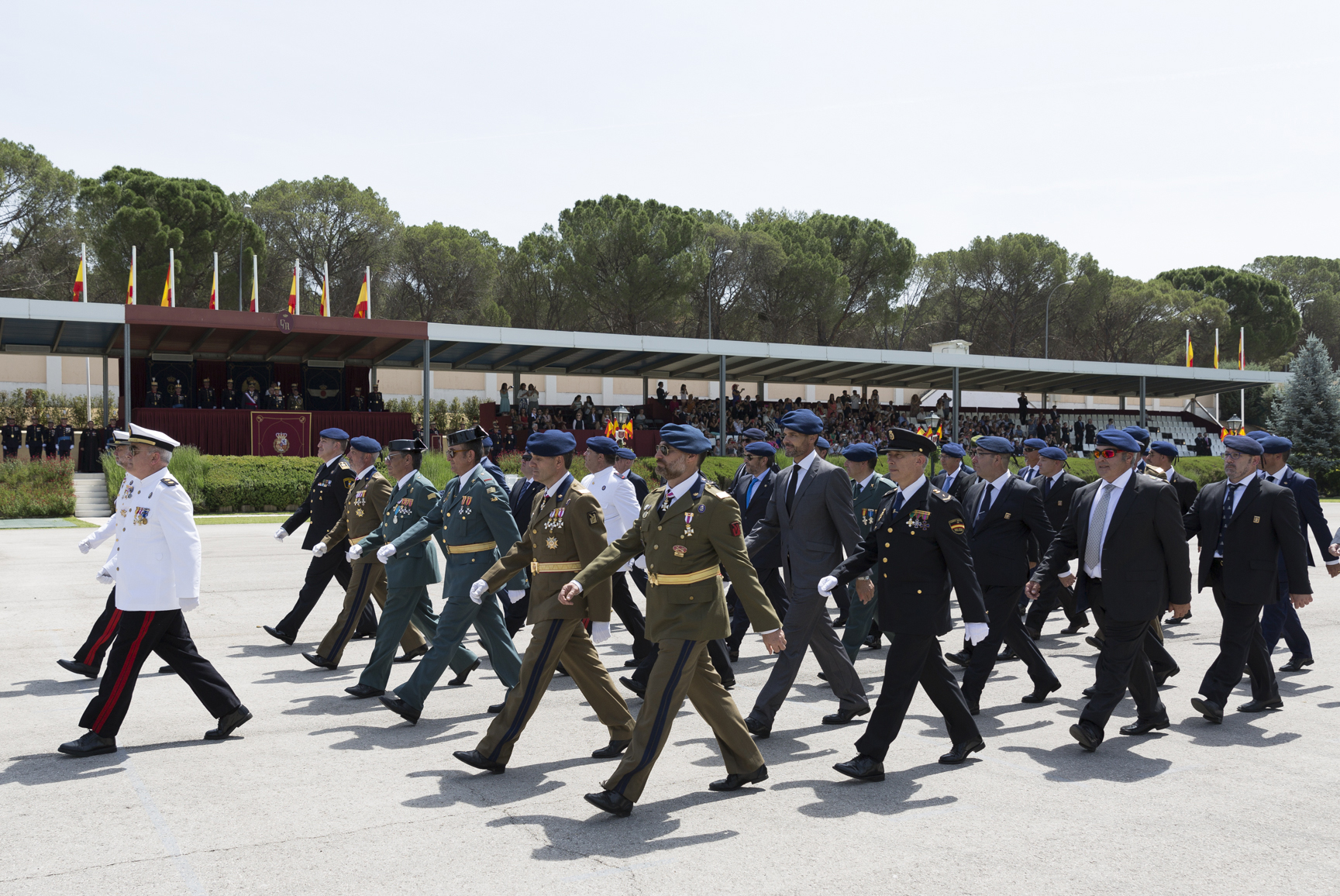 Desfile de los antiguos miembros de la Unidad 