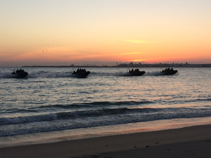 Ejercicio de aproximación a costa con embarcaciones de asalto tipo SUPERCAT