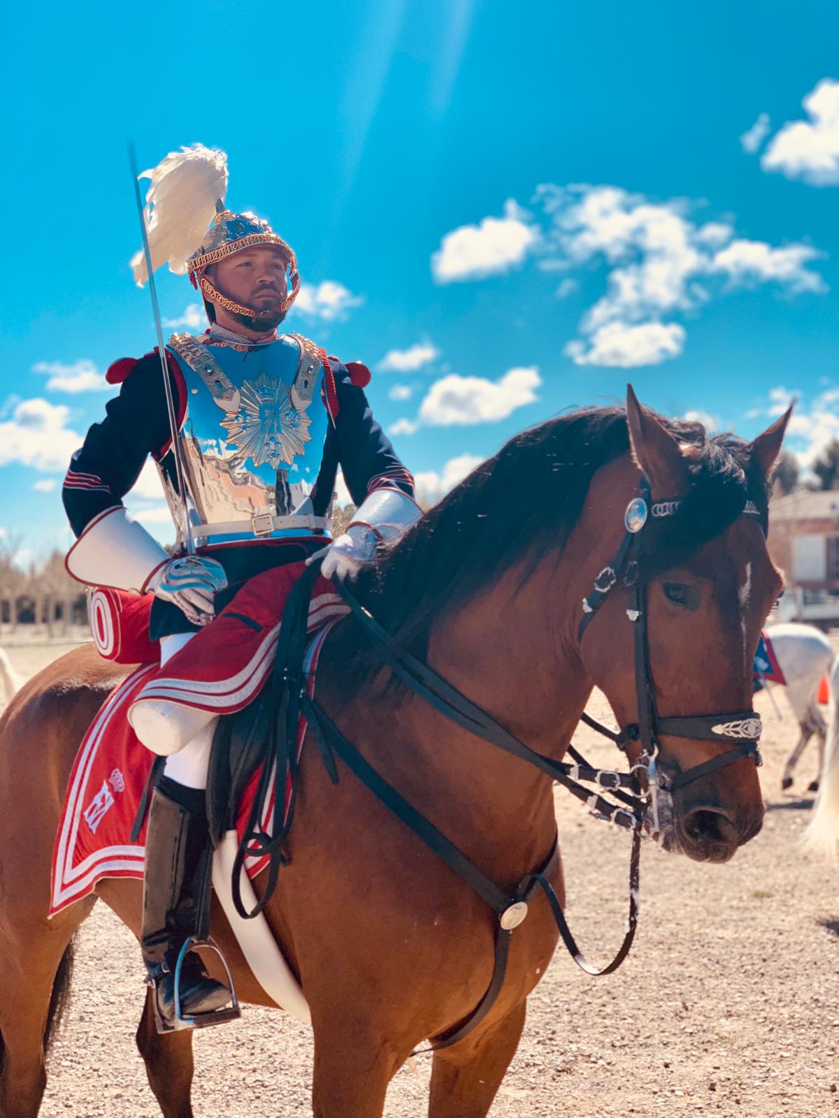 Coracero realiza instrucción de sable