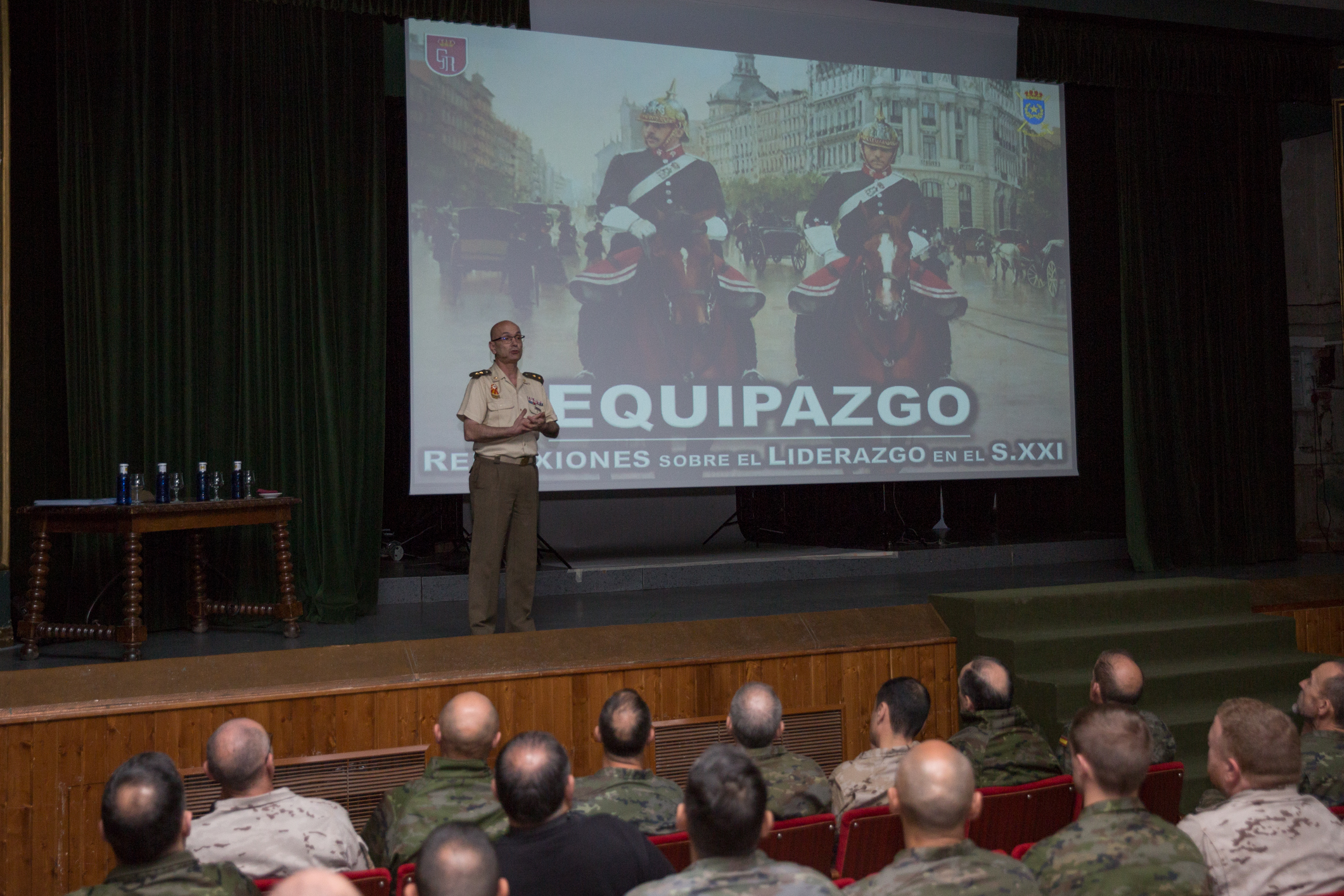 El Tcol. Agustín Carreño durante la presentación