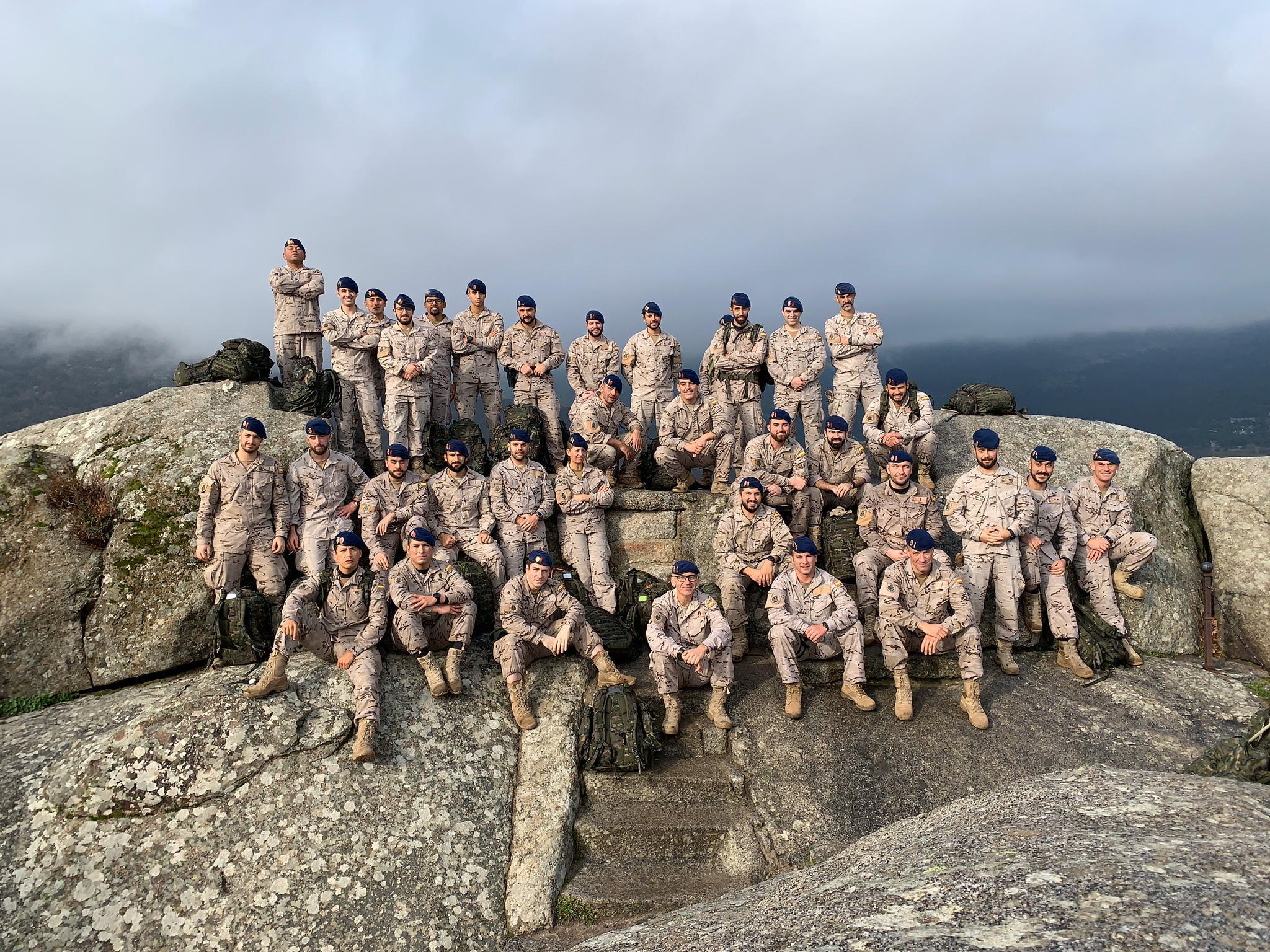 Componentes de Mar Océano en el pico de la Machota Baja