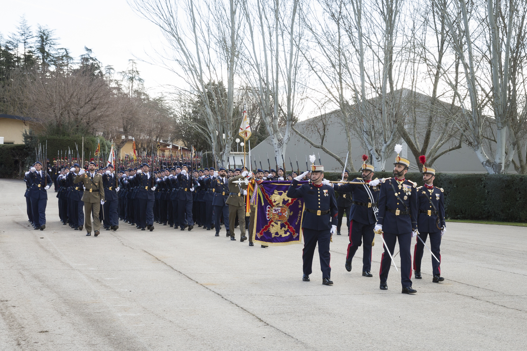 Desfile de las unidades ante la tribuna presidencial