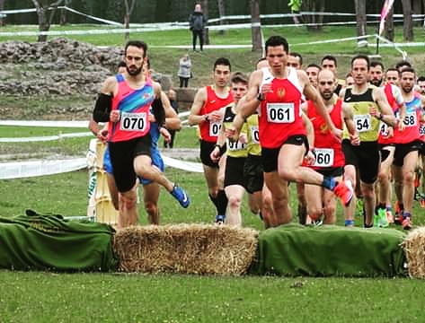 Instantanea de la competición masculina de fondo corto
